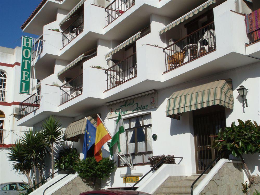 Hotel Tres Jotas Conil Conil De La Frontera Exterior foto